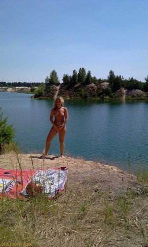 Gata independent escort Canby, OR